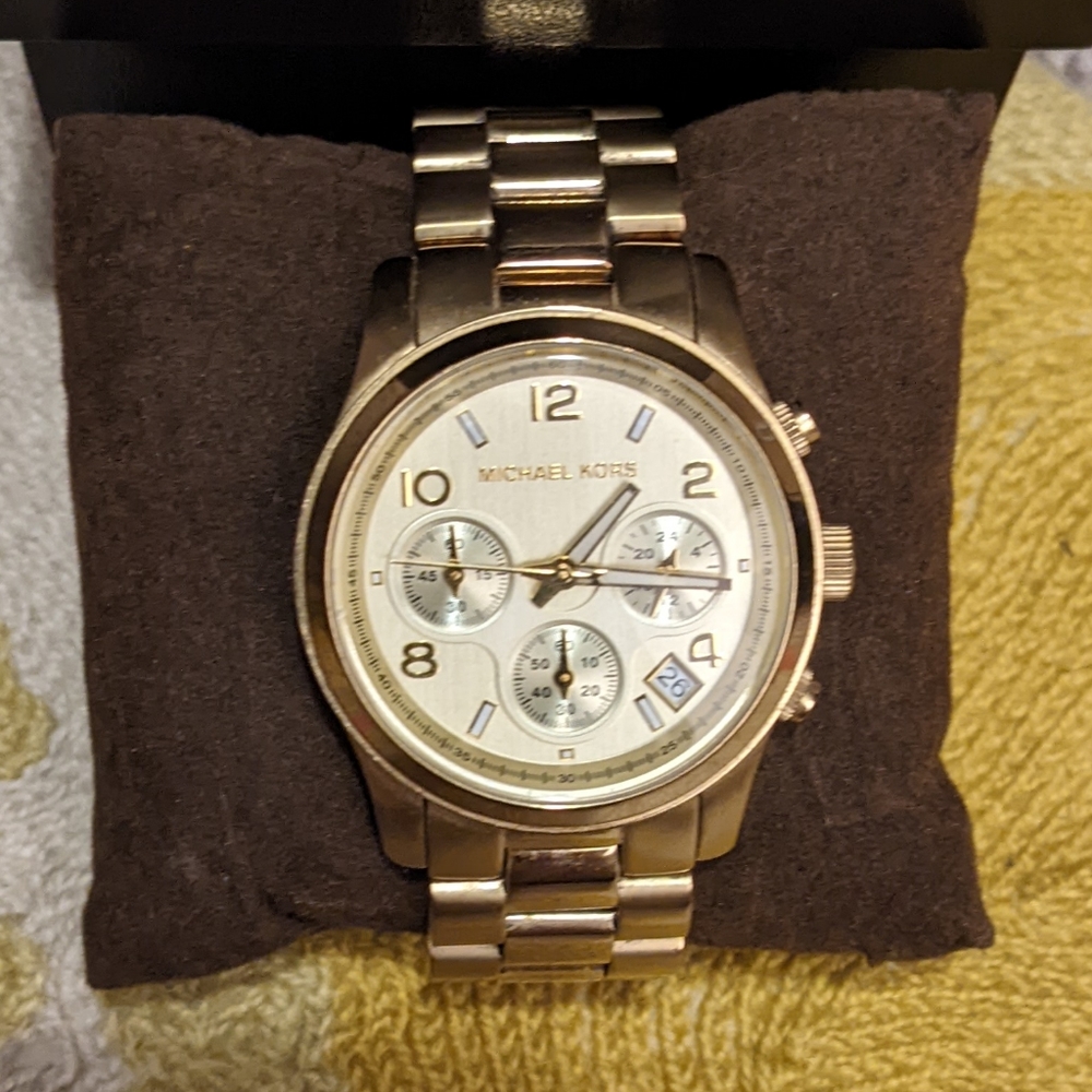 Michael Kors watch - Picture 3 of 4